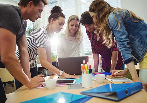 Guide création entreprise 2025